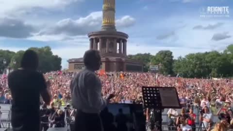 Global WalkOut: We really really don't want to be slaves! Everyone is born equal!