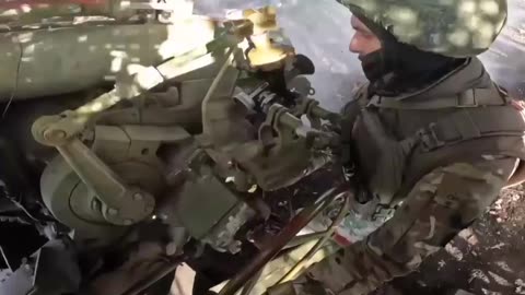 Grad multiple launch rocket systems and 152-mm towed Gyatsint-B guns in action