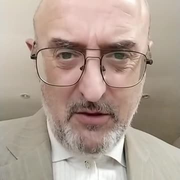 Parlamentario británico advierte que la OTAN planea una bandera falsa en Europa