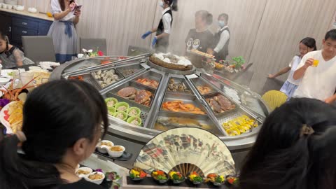 The World's Largest Giant Steamer Seafood Restaurant