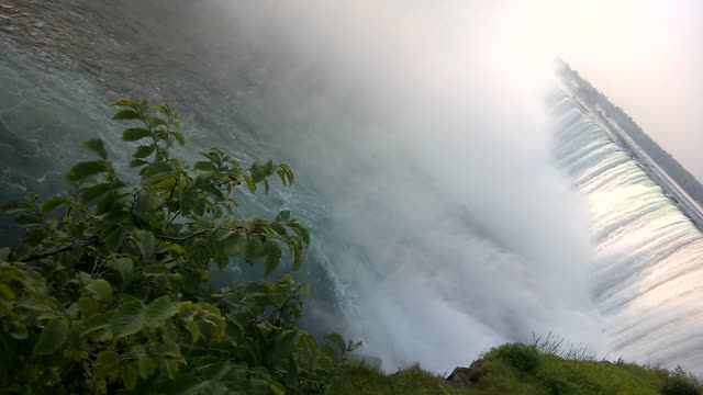 Niagara Falls - Horse-shoe falls