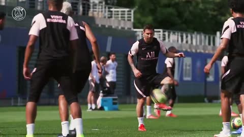 Lionel Messi's first training in PSG 2021