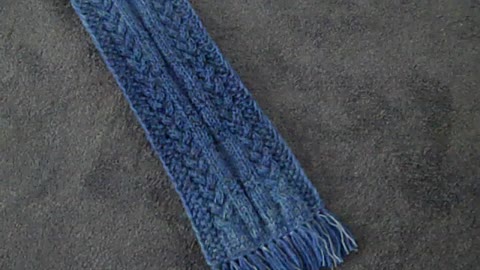 CB35 Double strand in variegated blues 6', $24