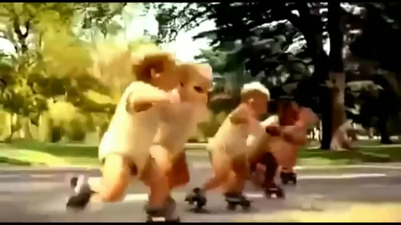 Funny baby dance video