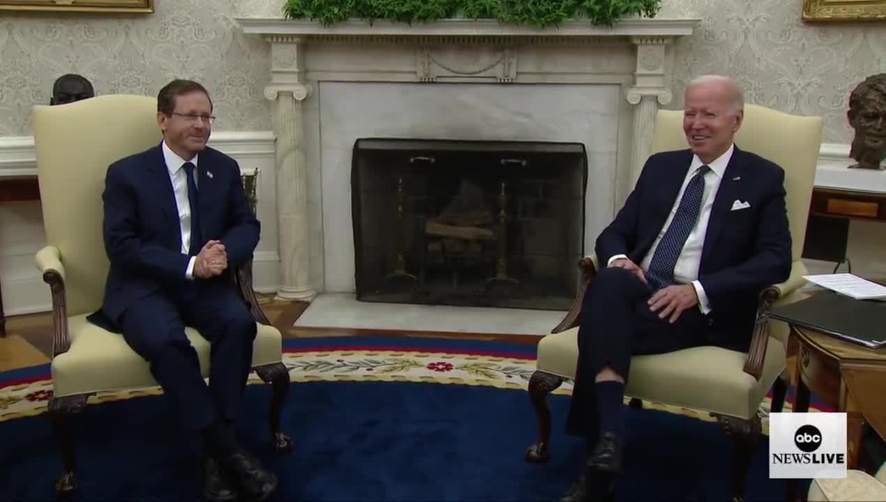 Biden Laughs At And Mocks Reporters As Staffers Kick Them Out