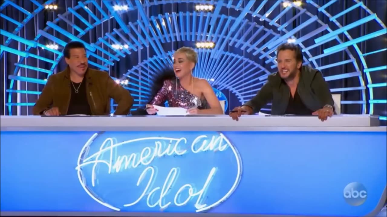 Katy Perry Falls In LOVE With A Contestant On TV