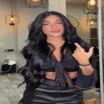 2% - Beautiful Sexy Girls Dance