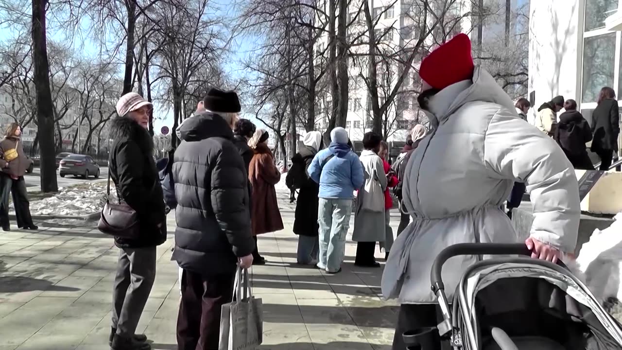 Putin's opponents stage protest on final election day