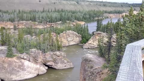 Drive to Dawson City Yukon - Five Finger Rapids