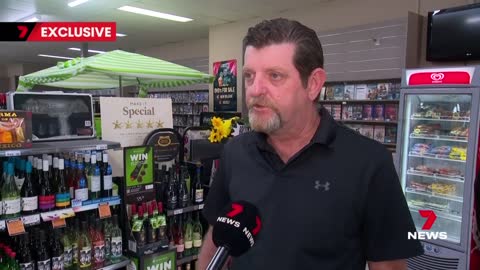 Thief terrorises workers at Western Sydney bottle shop