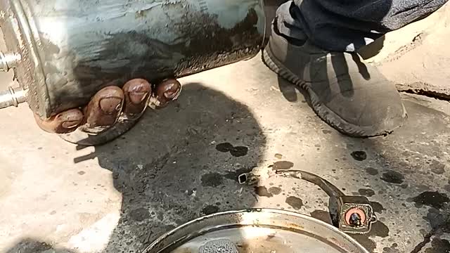 Car Nissan Sunny diesel filter very bad condition