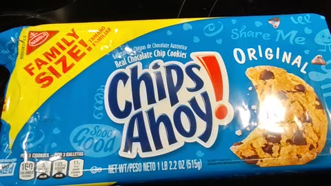 Eating Nabisco Family Size Chips Ahoy! Real Chocolate Chip Cookies, Dbn, MI, 10/6/23