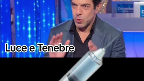 PIERFRANCESCO FAVINO… …ed il suo doppio spot per la fiction pandemica.