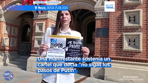 Activistas por la libertad de expresión hacen protestas unipersonales en Rusia contra la …