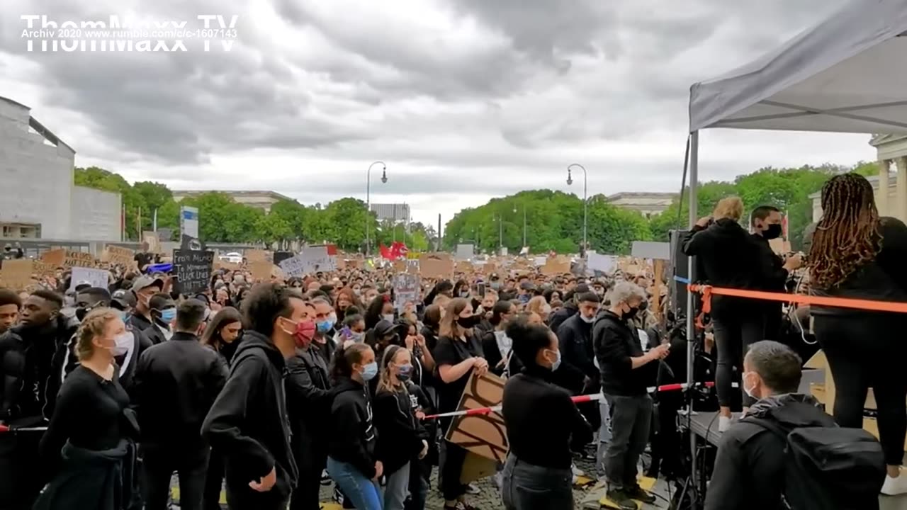 BlackLivesMatterDemo München 6.6.20 (1) - Nur bei BLM-Demo gelten keine Abstandsregeln
