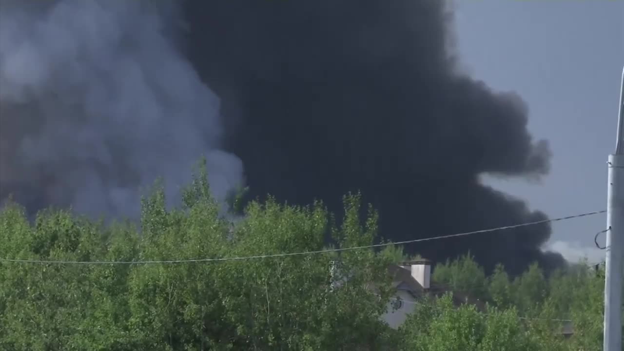 Massive Warehouse Fire In Moscow