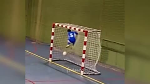 COMEDY MOMENTS IN FOOTBALL 😂🤣 FUNNIEST FAILS 2023