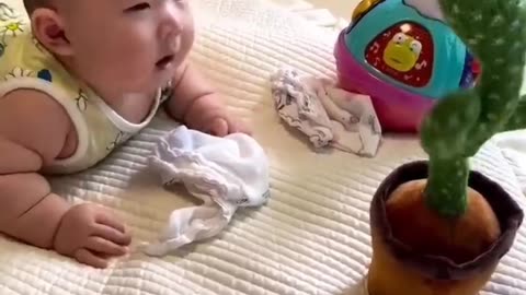 Funny babies reaction