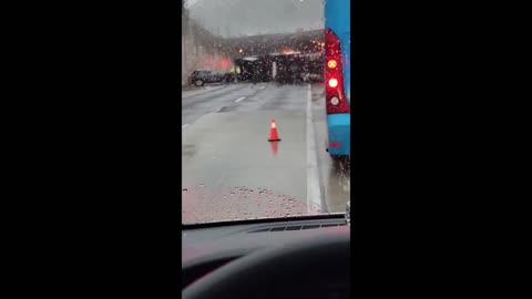 Dramatic video shows big rig topple onto vehicles north of Los Angeles