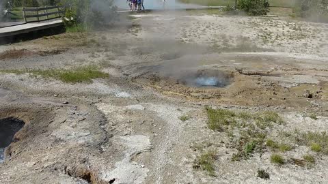 YellowStone 2 Hot Vents