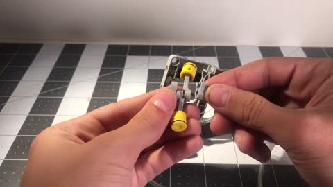 Lego 2 Cylinder Pneumatic Engine (+Free Instructions)