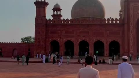 Badshahi Mosque