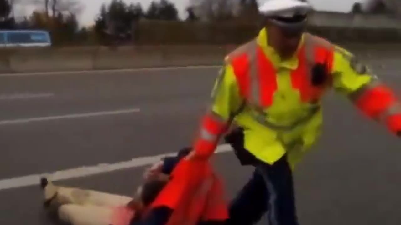 Woman tries to block the German autobahn and quickly finds out