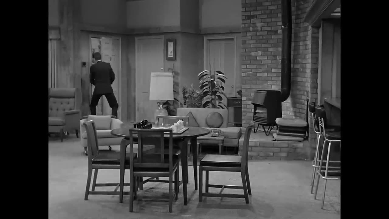 The Dick Van Dyke Show 2#30 A Surprise Surprise Is a Surprise
