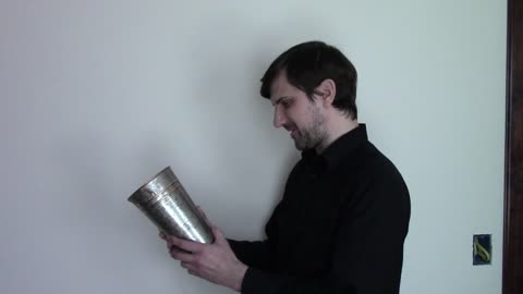 How your friends React when you pronounce "Vase" this way...