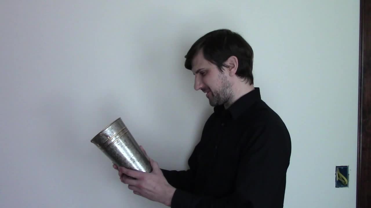 How your friends React when you pronounce "Vase" this way...