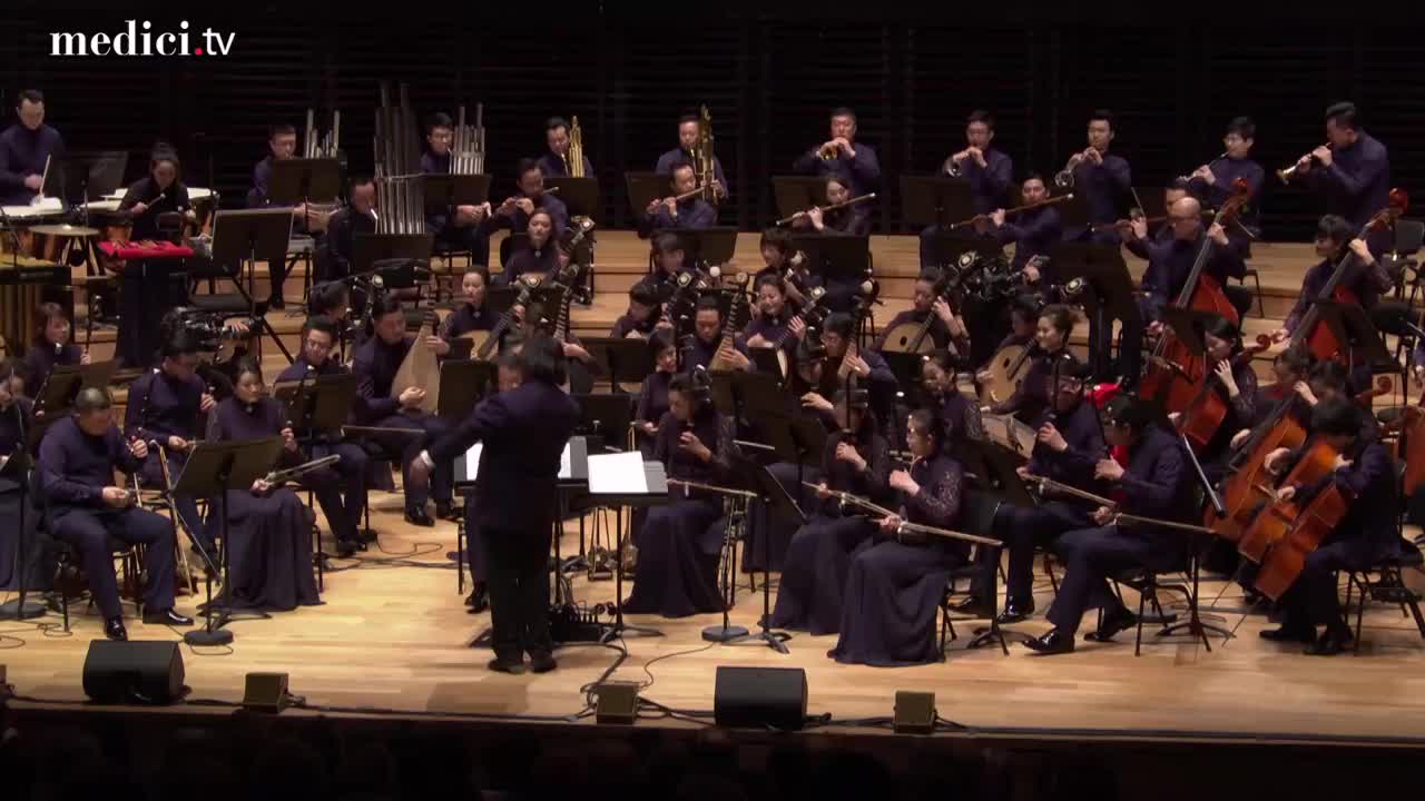 2018 Grand Chinese New Year Concert - Huang Lei: Dancing Phoenix, Suona Concerto