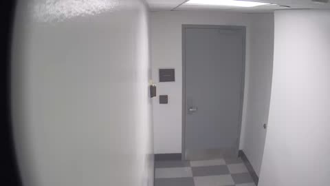 6141RHOBG1G101DStairwayLobbyEntry_2021-01-06_19h40min03s780ms.mp4