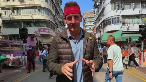 I Bought Hong Kong’s CHEAPEST Noodles!!