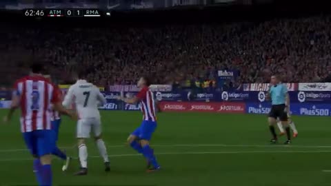 BEST FOOTBALL MOMENT BY RONALDO #FOOTBALL LOVER.