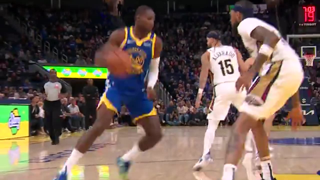 NBA - Jonathan Kuminga dances in.