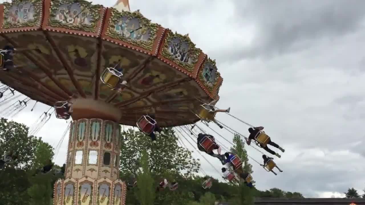 Sky rider Chair Swing ride Light water Valley