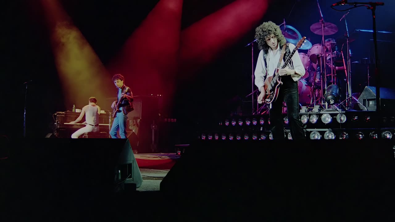 Queen Live in Montreal 1981 Play the Game remastered 4k