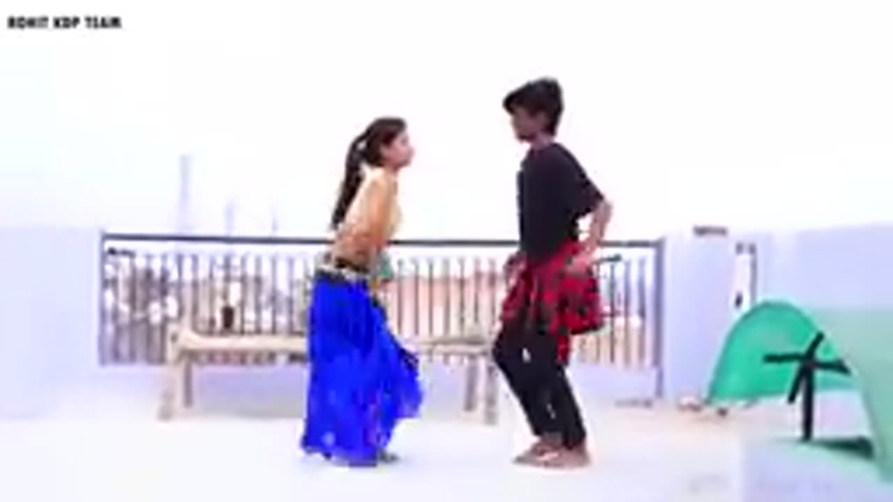 Girl and boy Bhojpuri dance video