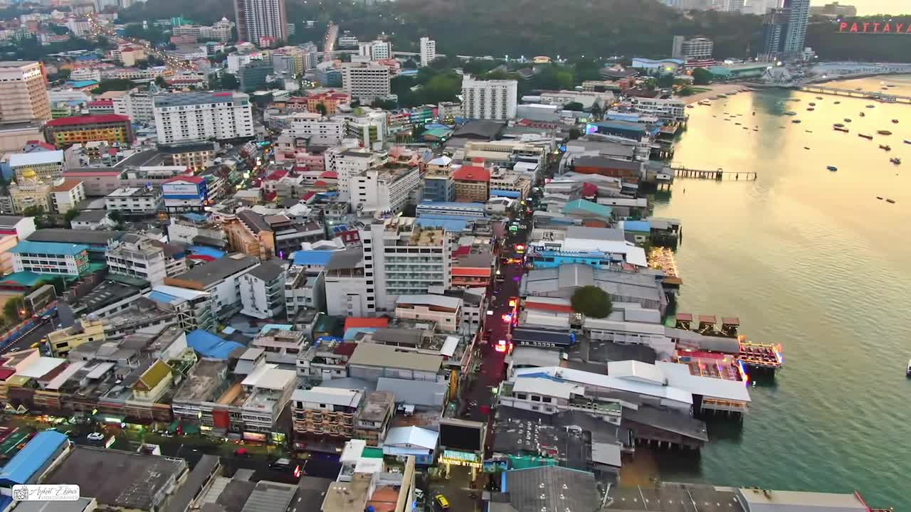 Pattaya Beach, Thailand 🇹🇭| Drone 4K Aerial View Beautiful Pattaya Beach Travellers Video