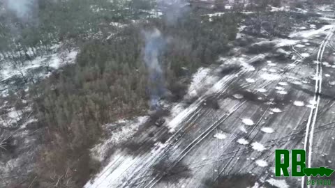 Footage of a Russian tank working on AFU positions on the Kremlin direction.