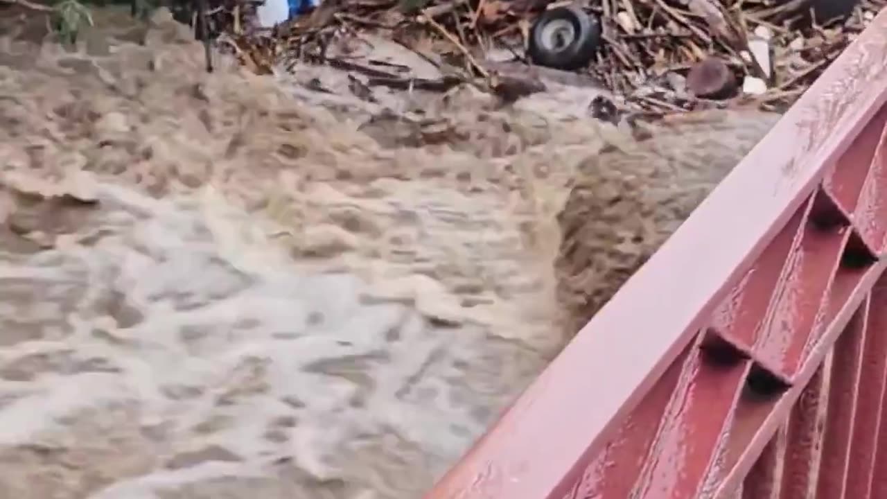 Severe flooding continues in France