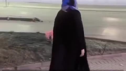 Muslim bastards give long sermons to western women