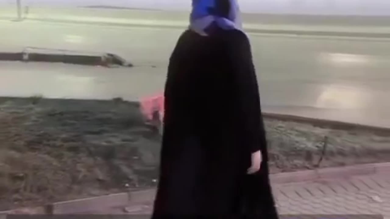 Muslim bastards give long sermons to western women
