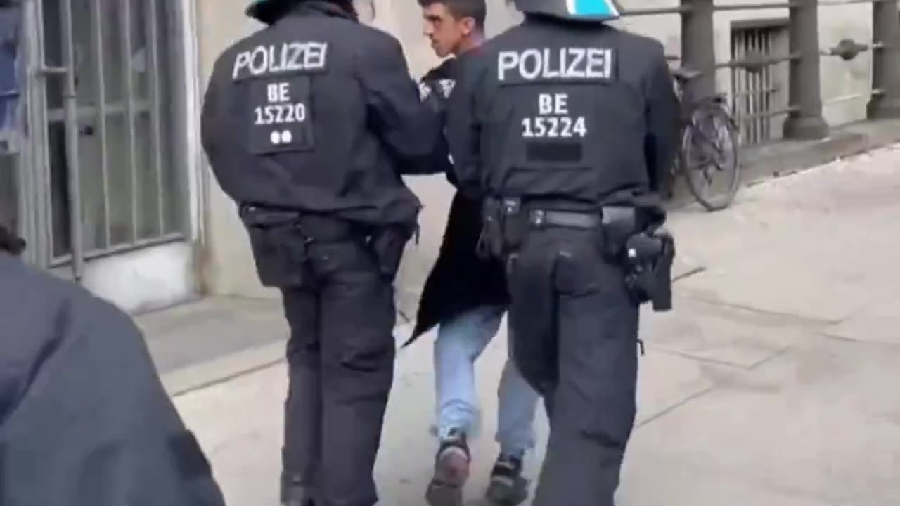 Fourteenth, fifteenth and sixteenth arrest for Mohammed from Gaza to Berlin in