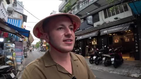 Solo In Vietnam's Most Dangerous Hood 🇻🇳