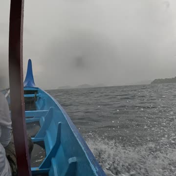 Once Islas, Island-Hopping Boat Ride. Sirommon Island to Baung-Baung Island