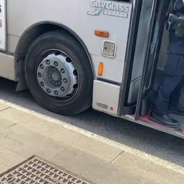 Italian Police Hunt Rome For the Unvaccinated Who Are No Longer Allowed To Use Public Transportation