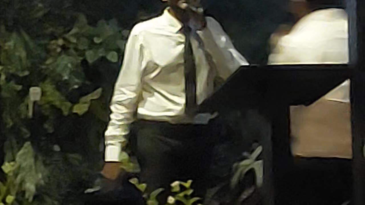 Phir bhi Tumko Chahunga Live Performance