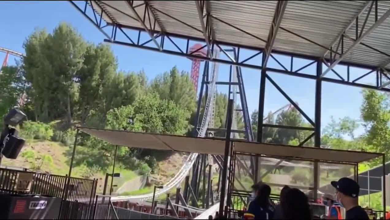Full Throttle at Six Flags Magic Mountain !