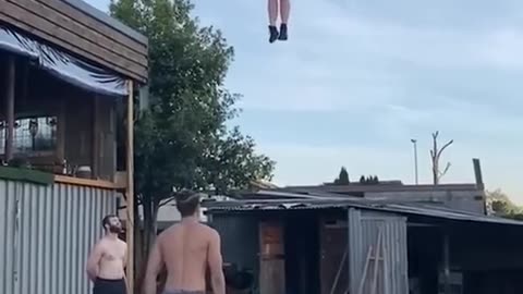 This looks too fun 😯 (via